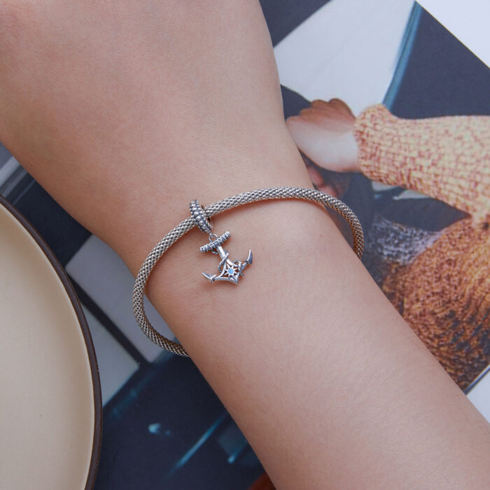 SCC2401(4) SCC2401(4)