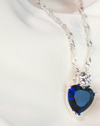 Сребърни колиета